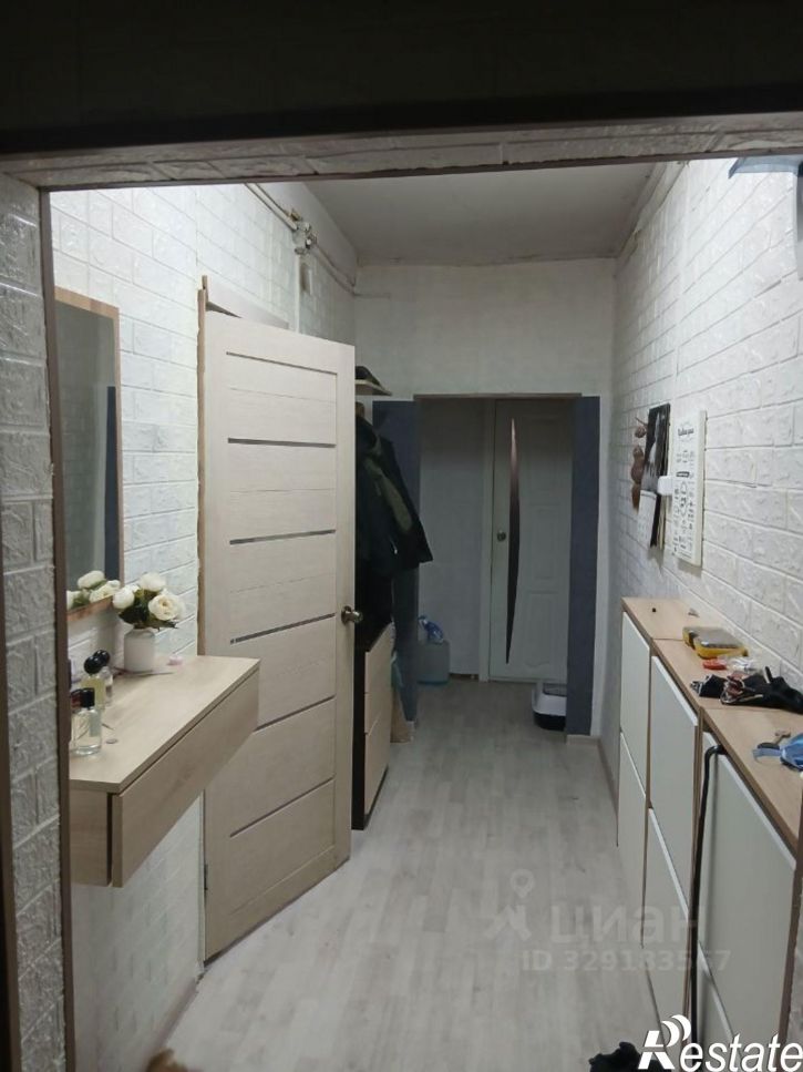 3-комн квартира ул Русанова, 20,  д. 20