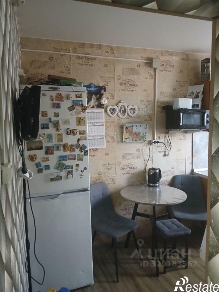 3-комн квартира ул Русанова, 20,  д. 20