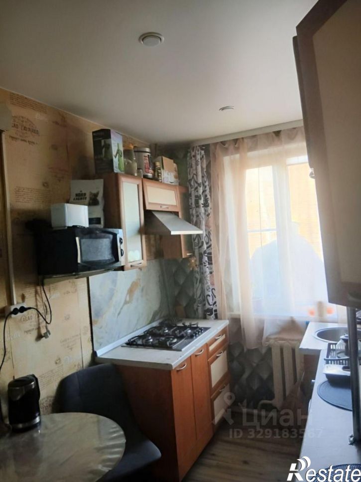 3-комн квартира ул Русанова, 20,  д. 20