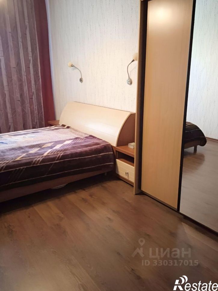 4-комн квартира улица Логинова, 21,  д. 21