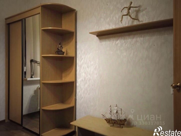 4-комн квартира улица Логинова, 21,  д. 21