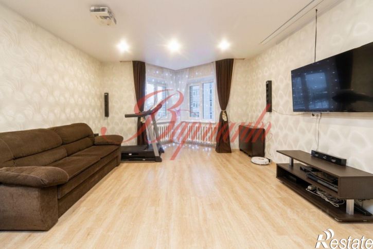 3-комн квартира проспект Ломоносова, 13,  д. 13