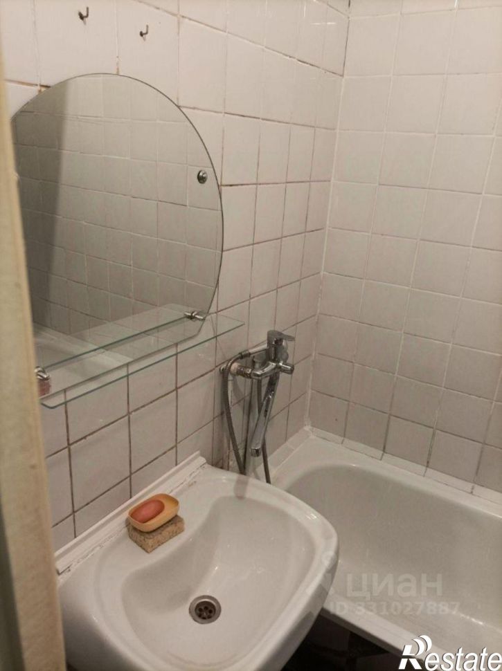 2-комн квартира улица Фёдора Абрамова, 5,  д. 5
