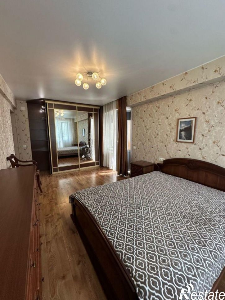 2-комн квартира ул Федора Абрамова, 18,  д. 18