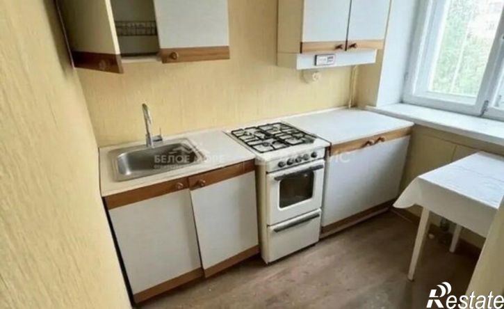 2-комн квартира Троицкий пр-кт, 121 3,  д. 121 3,  к. 3