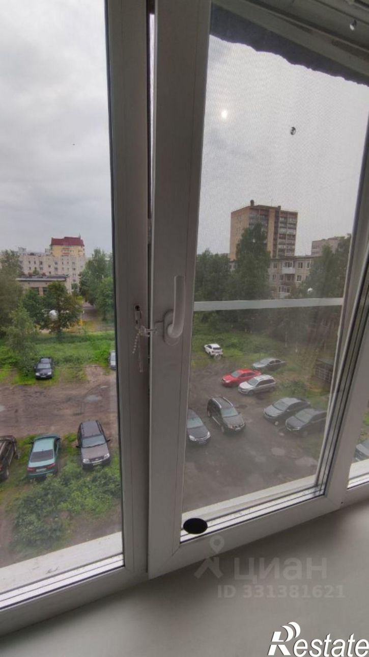 3-комн квартира пр-кт Дзержинского, 9,  д. 9