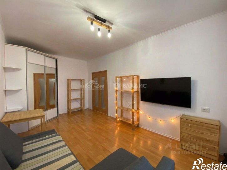 2-комн квартира улица Фёдора Абрамова, 5,  д. 5