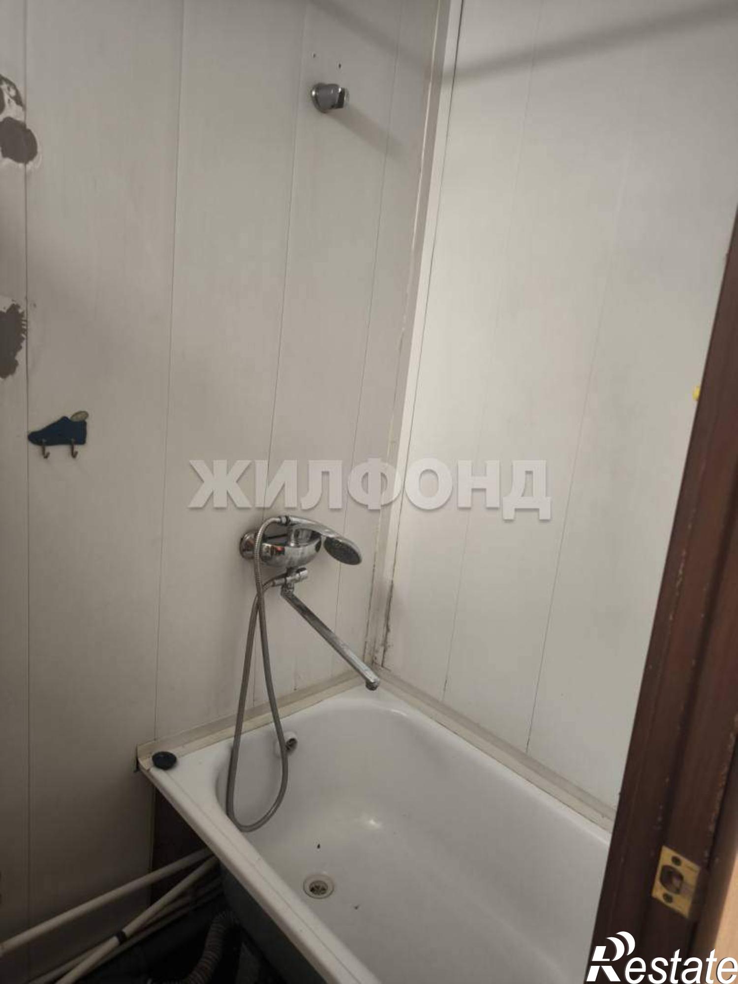 Купить комнату за 2 099 000 рублей на Логинова ул., д.33