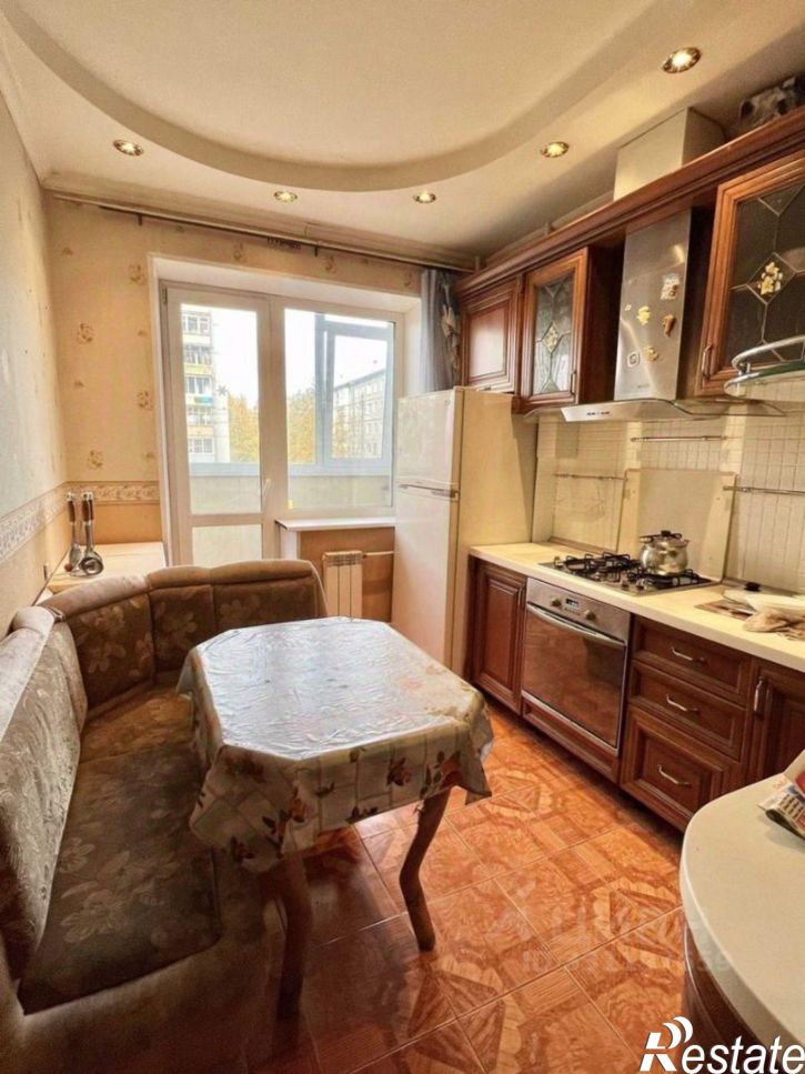 3-комн квартира улица Калинина, 21,  д. 21
