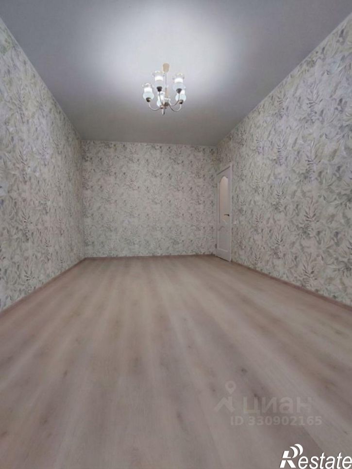 3-комн квартира улица Фёдора Абрамова, 9,  д. 9