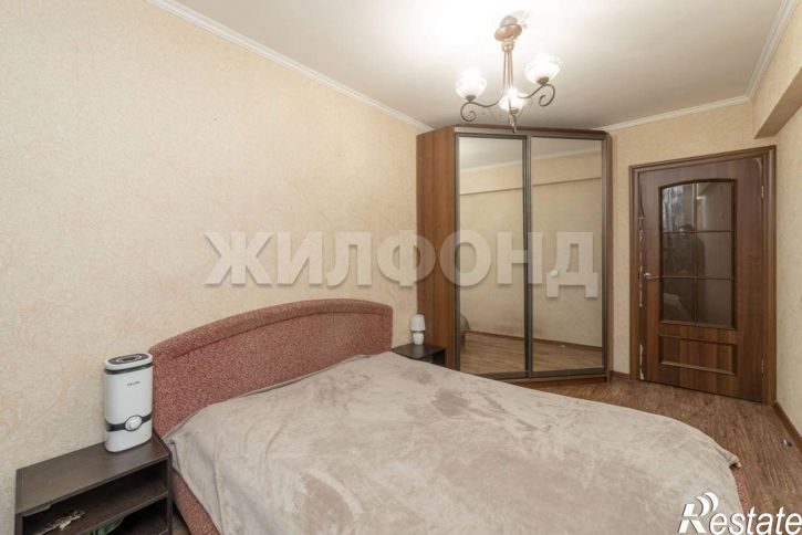 3-комн квартира Дзержинского проспект, д.7к3