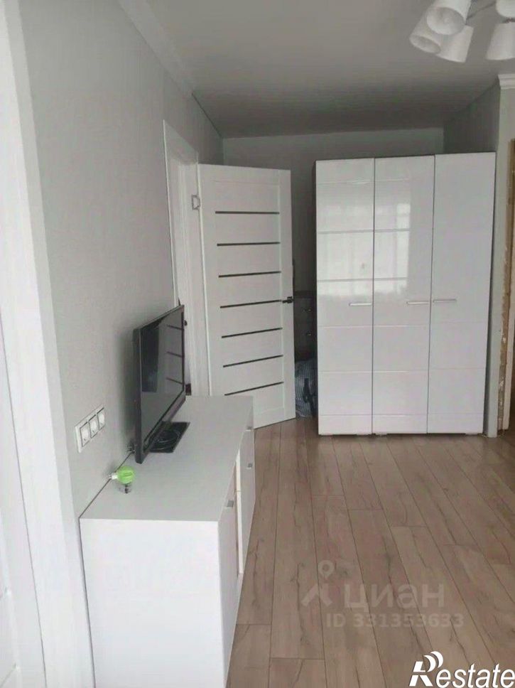 3-комн квартира ул Полины Осипенко, 5 1,  д. 5 1,  к. 1