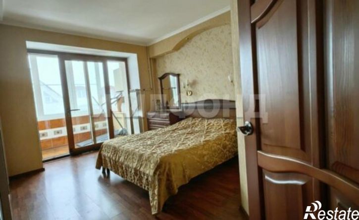2-комн квартира пр-кт Советских космонавтов, 52,  д. 52