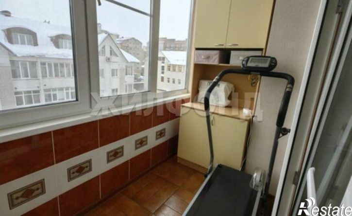 2-комн квартира пр-кт Советских космонавтов, 52,  д. 52