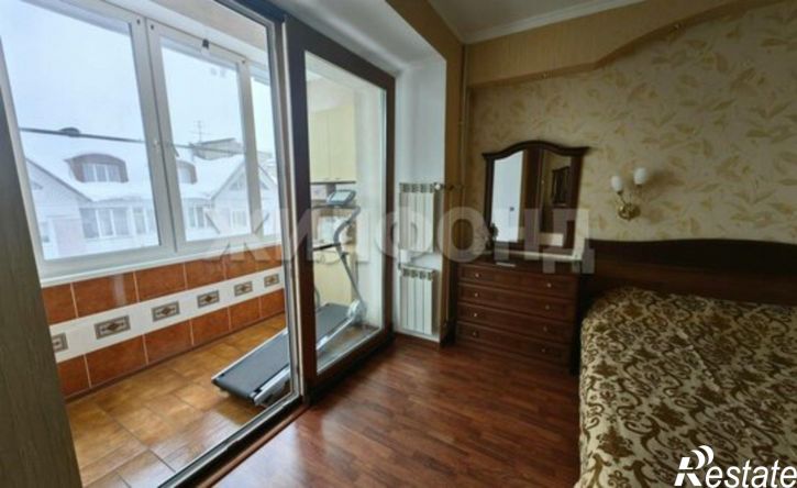 2-комн квартира пр-кт Советских космонавтов, 52,  д. 52