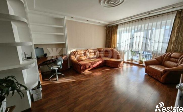 2-комн квартира пр-кт Советских космонавтов, 52,  д. 52
