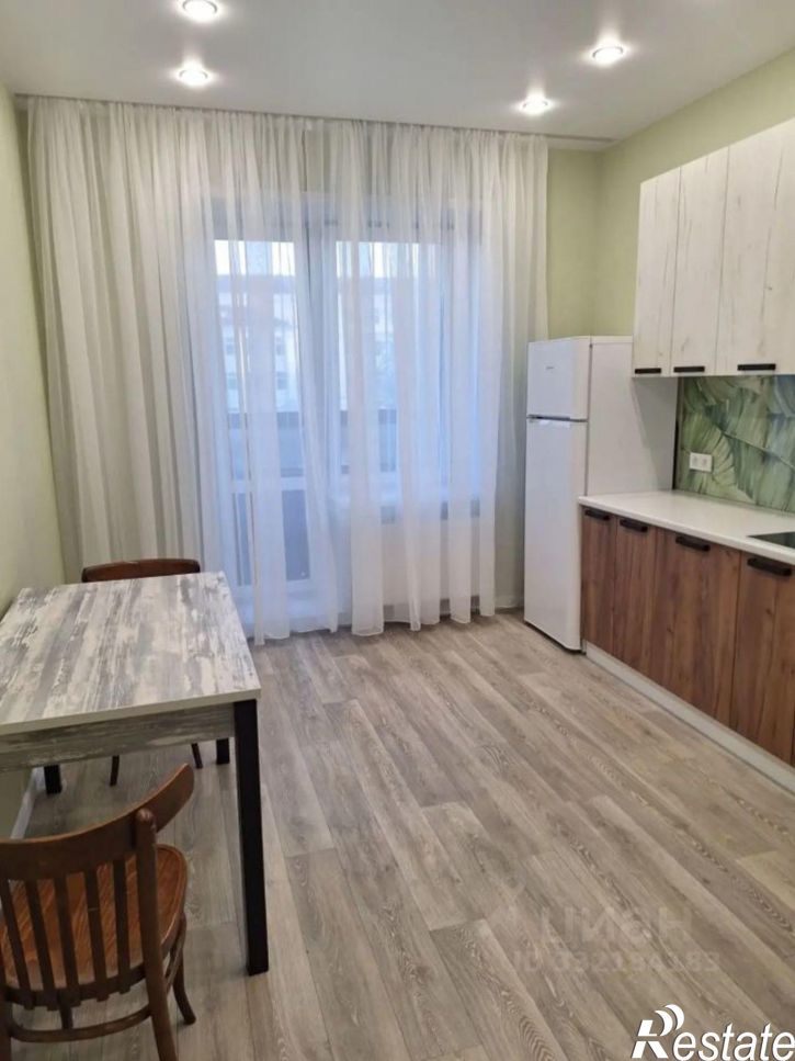 1-комн квартира проспект Советских Космонавтов, 64,  д. 64