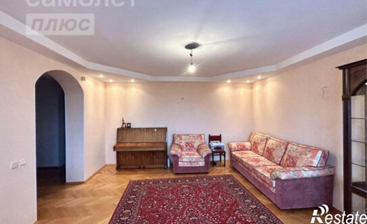 4-комн квартира пр-кт Ломоносова, 64,  д. 64