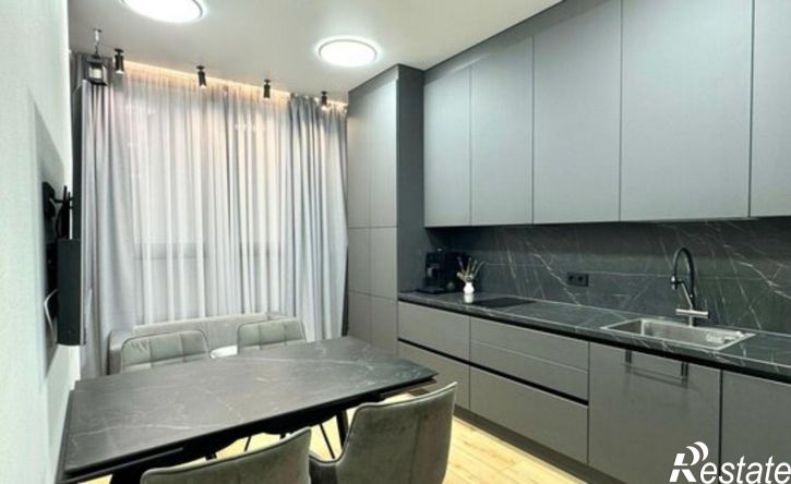 3-комн квартира Троицкий пр-кт, 137,  д. 137