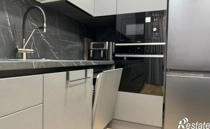 3-комн квартира Троицкий пр-кт, 137,  д. 137