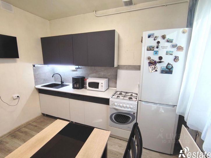 3-комн квартира улица Гайдара, 50,  д. 50