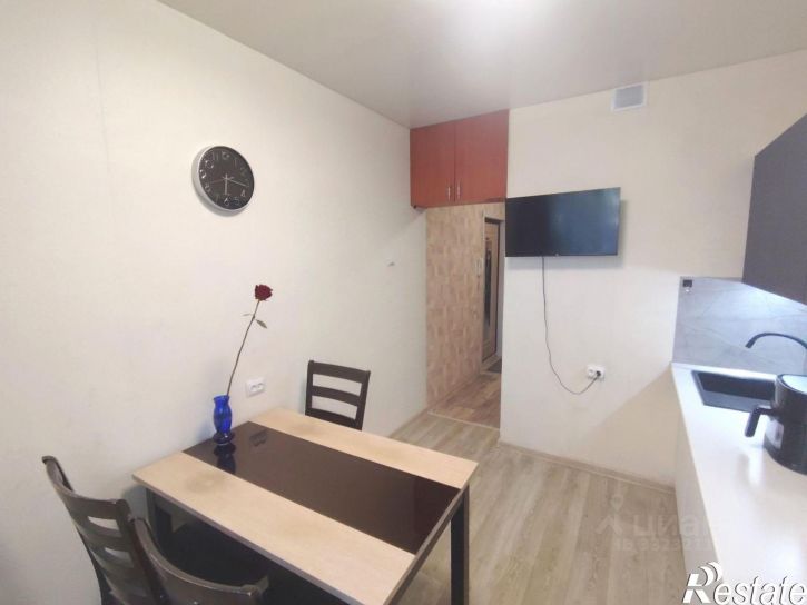 3-комн квартира улица Гайдара, 50,  д. 50