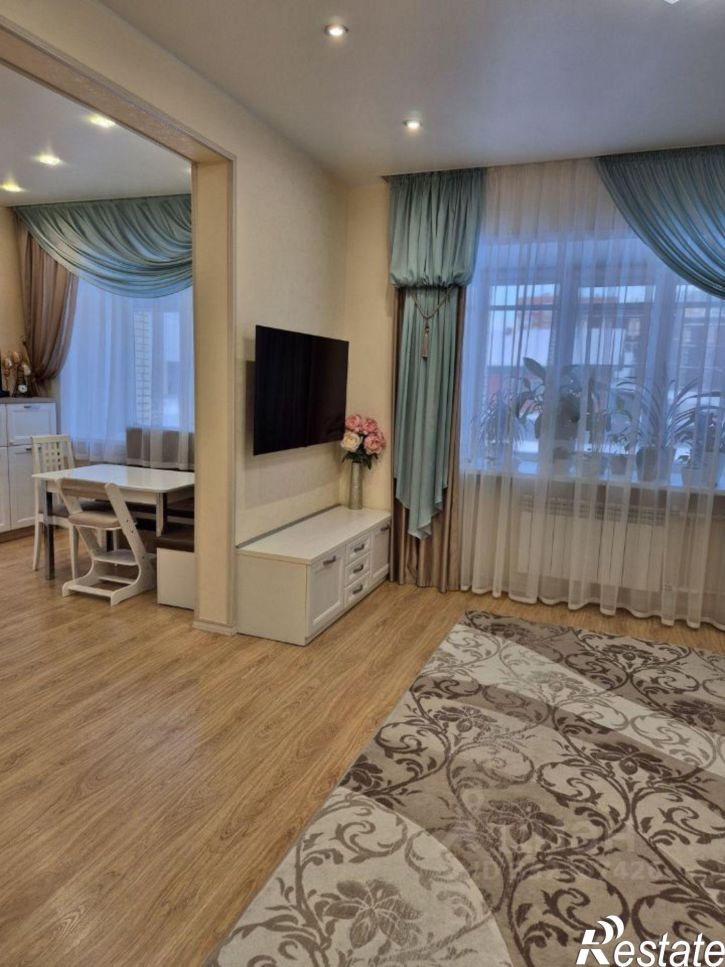 3-комн квартира ул Поморская, 60,  д. 60
