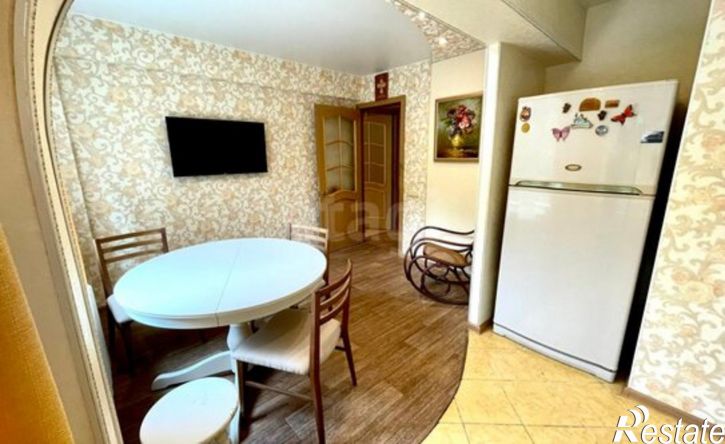3-комн квартира ул Никитова, 18,  д. 18