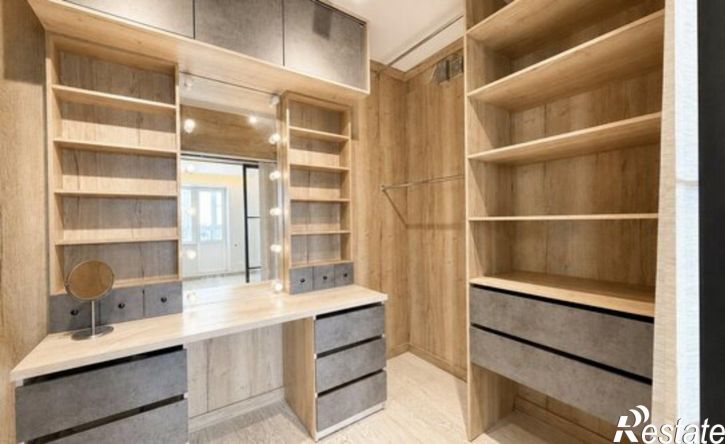 3-комн квартира ул Логинова, 51,  д. 51