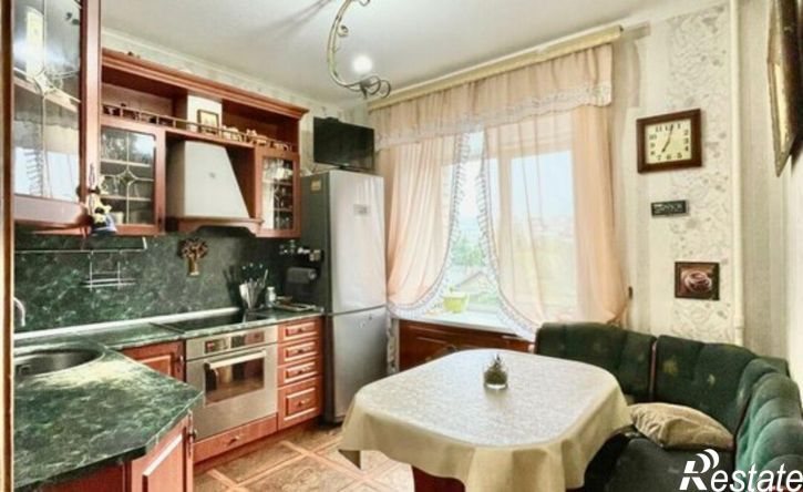 3-комн квартира ул Выучейского, 30 2,  д. 30 2,  к. 2