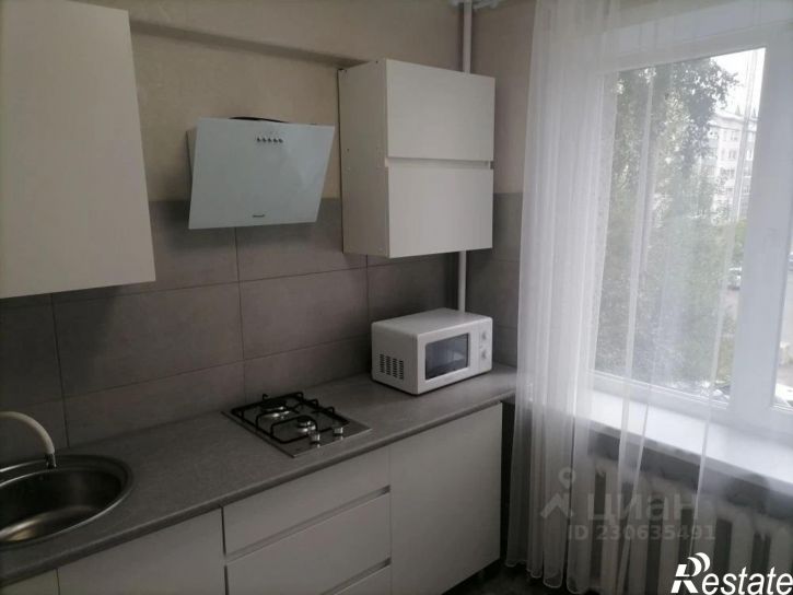 4-комн квартира улица Воронина, 51,  д. 51