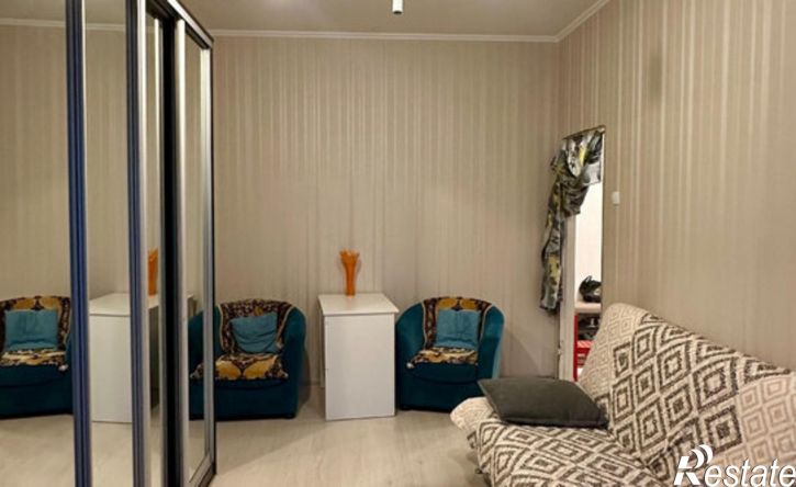 3-комн квартира улица Попова, 24,  д. 24