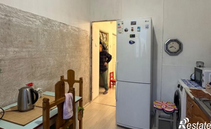 3-комн квартира улица Попова, 24,  д. 24