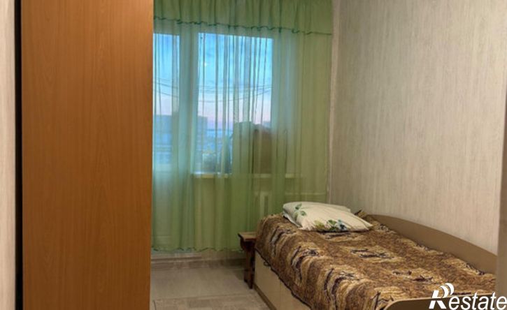 3-комн квартира улица Попова, 24,  д. 24