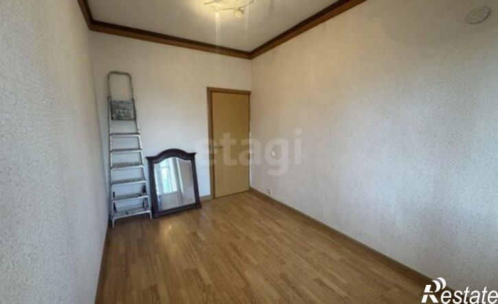 3-комн квартира ул Логинова, 23 1,  д. 23 1,  к. 1