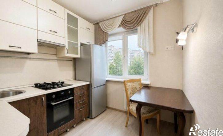 2-комн квартира ул Воскресенская, 107 1,  д. 107 1,  к. 1