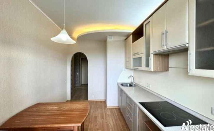 3-комн квартира ул Выучейского, 33,  д. 33