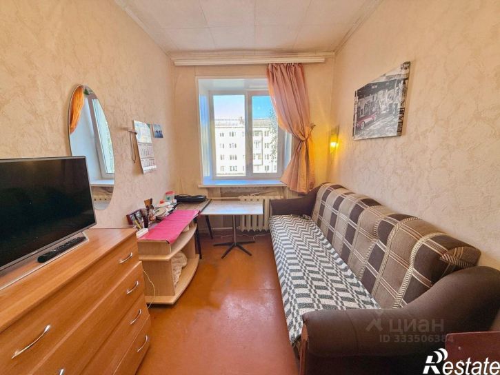 5-комн квартира улица Гагарина, 10,  д. 10