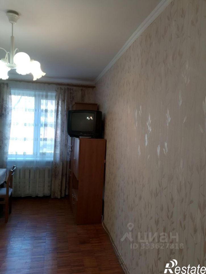 2-комн квартира улица Гагарина, 3,  д. 3