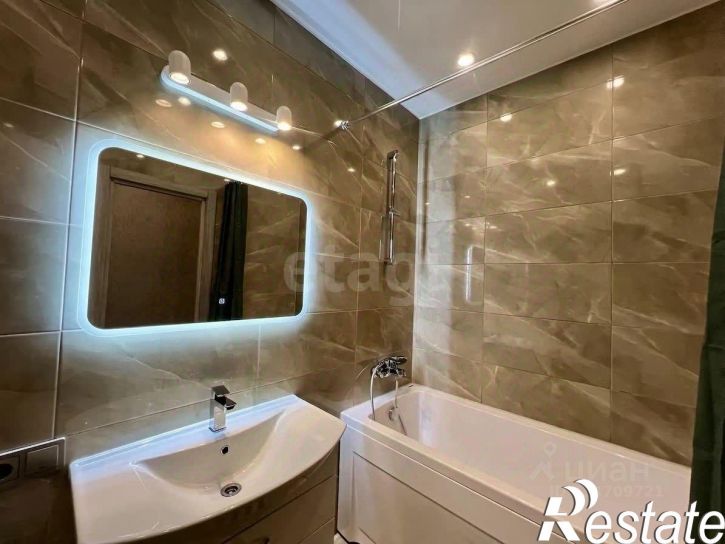 2-комн квартира проспект Ломоносова, 107,  д. 107