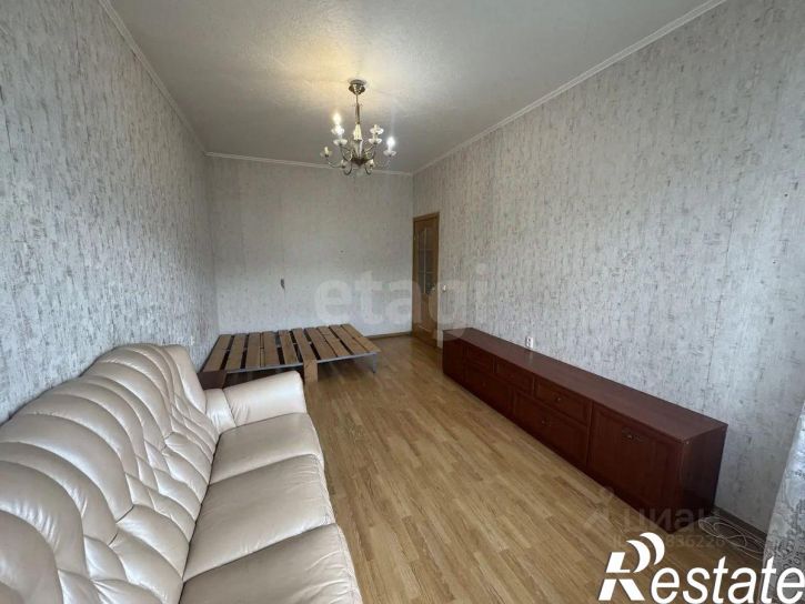 3-комн квартира улица Логинова, 23 к1,  д. 23 к1