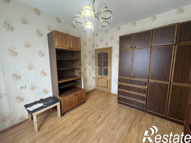 3-комн квартира улица Логинова, 23 к1,  д. 23 к1