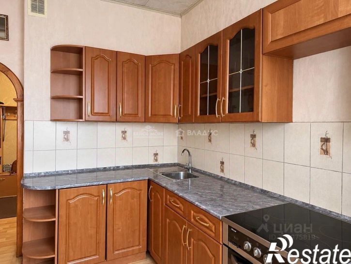 3-комн квартира улица Гайдара, 44,  д. 44