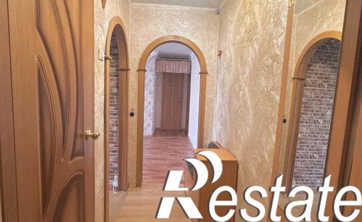 3-комн квартира улица Красных Маршалов, 24,  д. 24