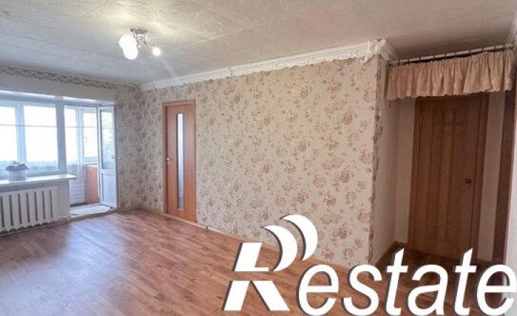 3-комн квартира улица Красных Маршалов, 24,  д. 24