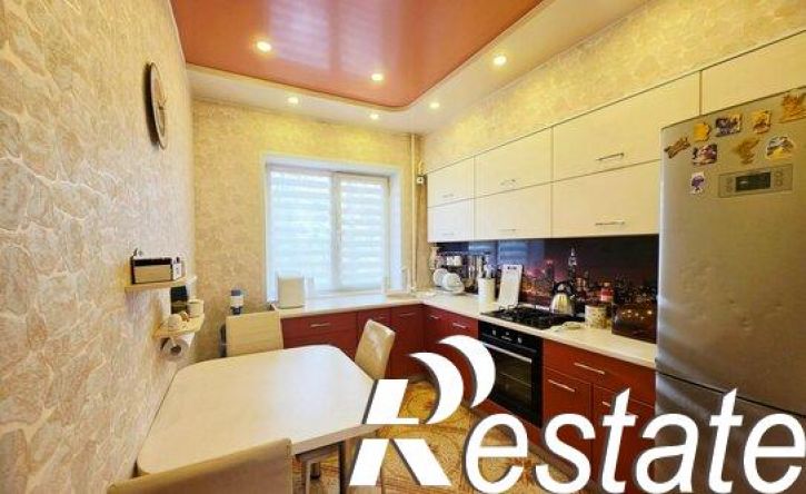 4-комн квартира улица Фёдора Абрамова, 11,  д. 11