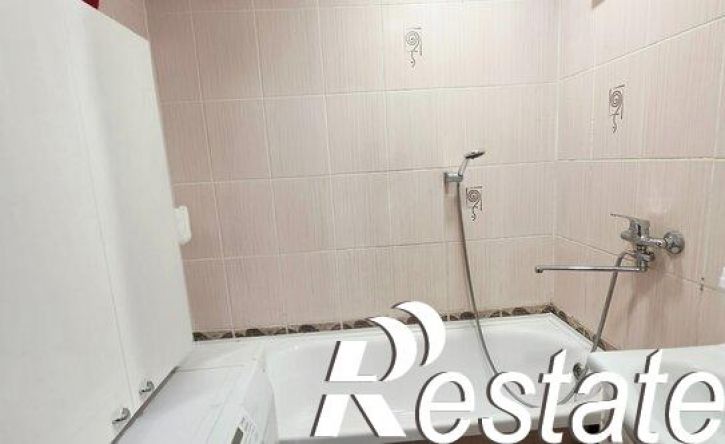 4-комн квартира улица Фёдора Абрамова, 11,  д. 11