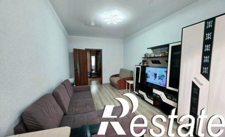 4-комн квартира улица Фёдора Абрамова, 11,  д. 11