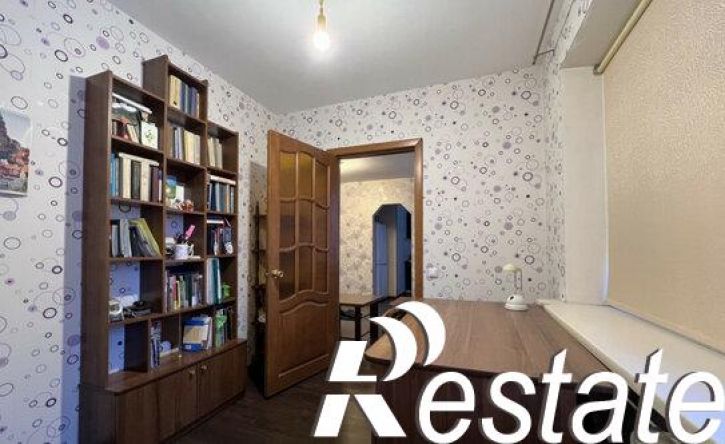 3-комн квартира улица Розы Люксембург, 37,  д. 37