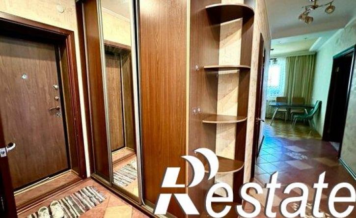 2-комн квартира улица Попова, 56 к2,  д. 56 к2